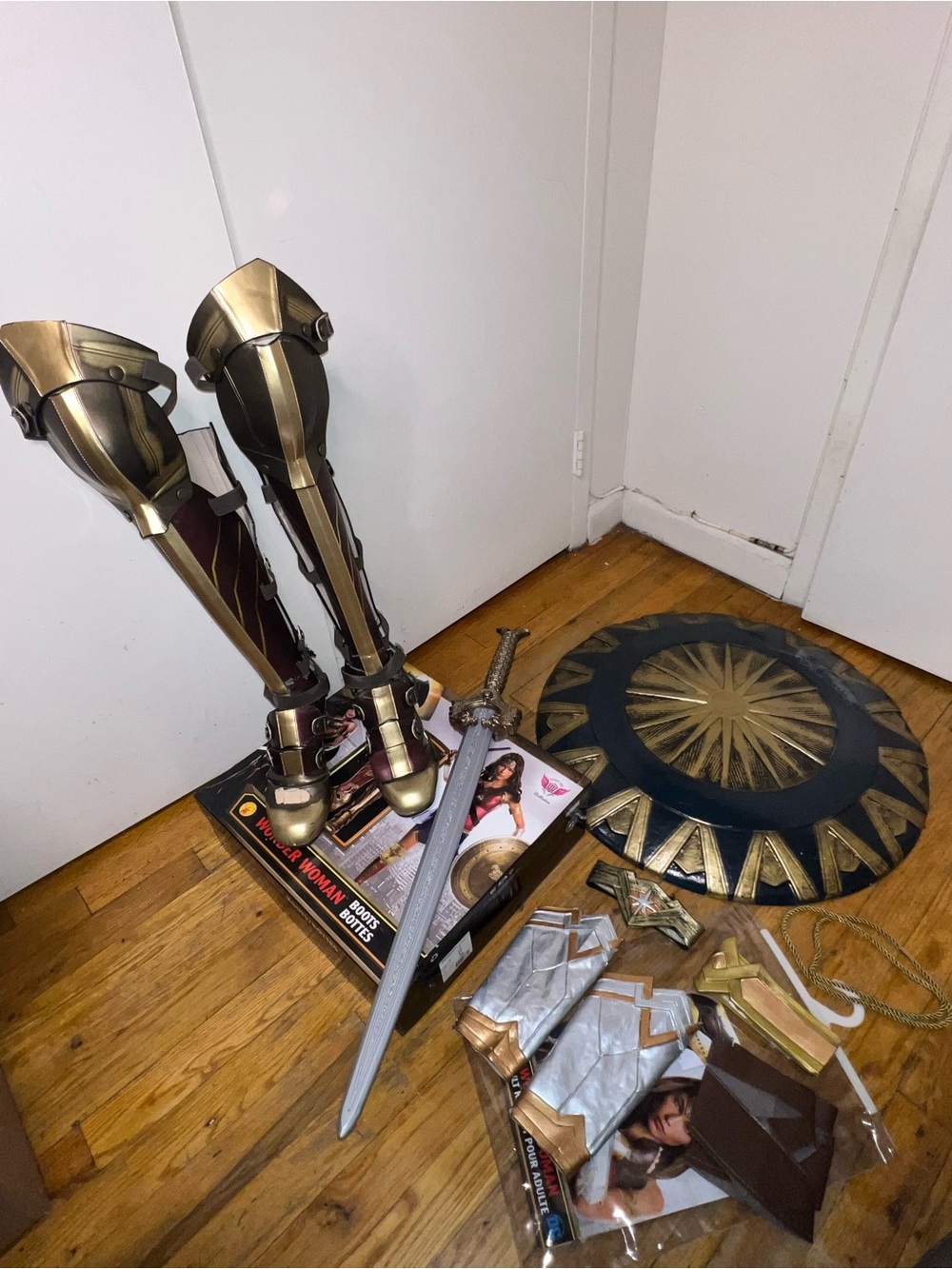 Wonder Woman Costume/Cosplay Accessories